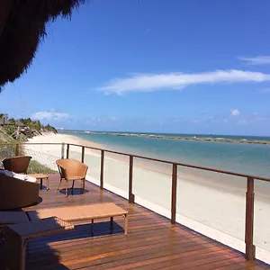 https://mur0alto-marupiara-suites.portodegalinhashotels.com